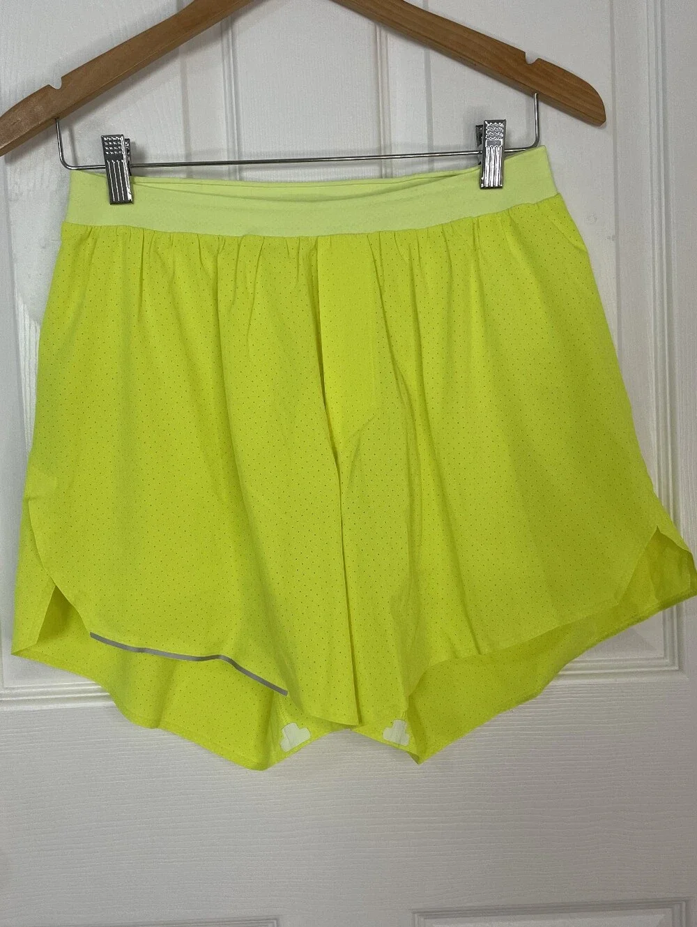 Lululemon Athletica Neon Yellow Men’s Athletic Shorts Size M